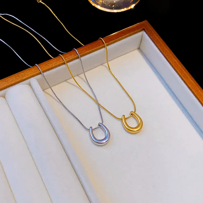 Wholesale Collier Stainless Steel Gold Plated Snake Chain Chunky U Shaped horseshoe Necklace Pendant Jewelry Necklaces