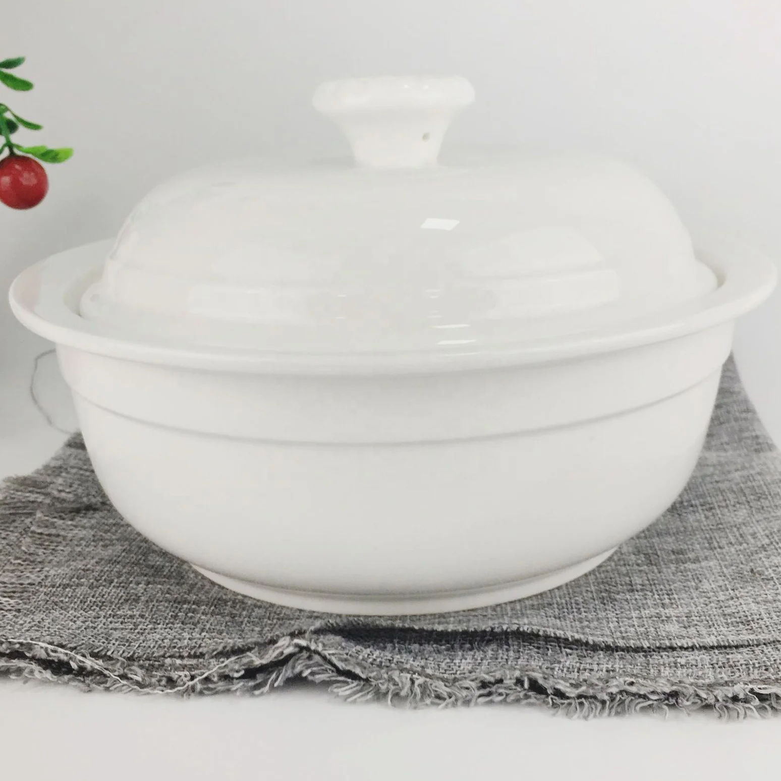 Hotel tableware palace soup nest with iron frame alcohol heating furnace large-capacity stew pot can add LOGO