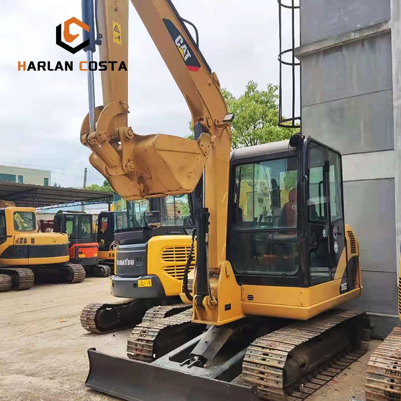 Small 6-ton second-hand excavator Carter 306 Japanese-made machine sold at low price.