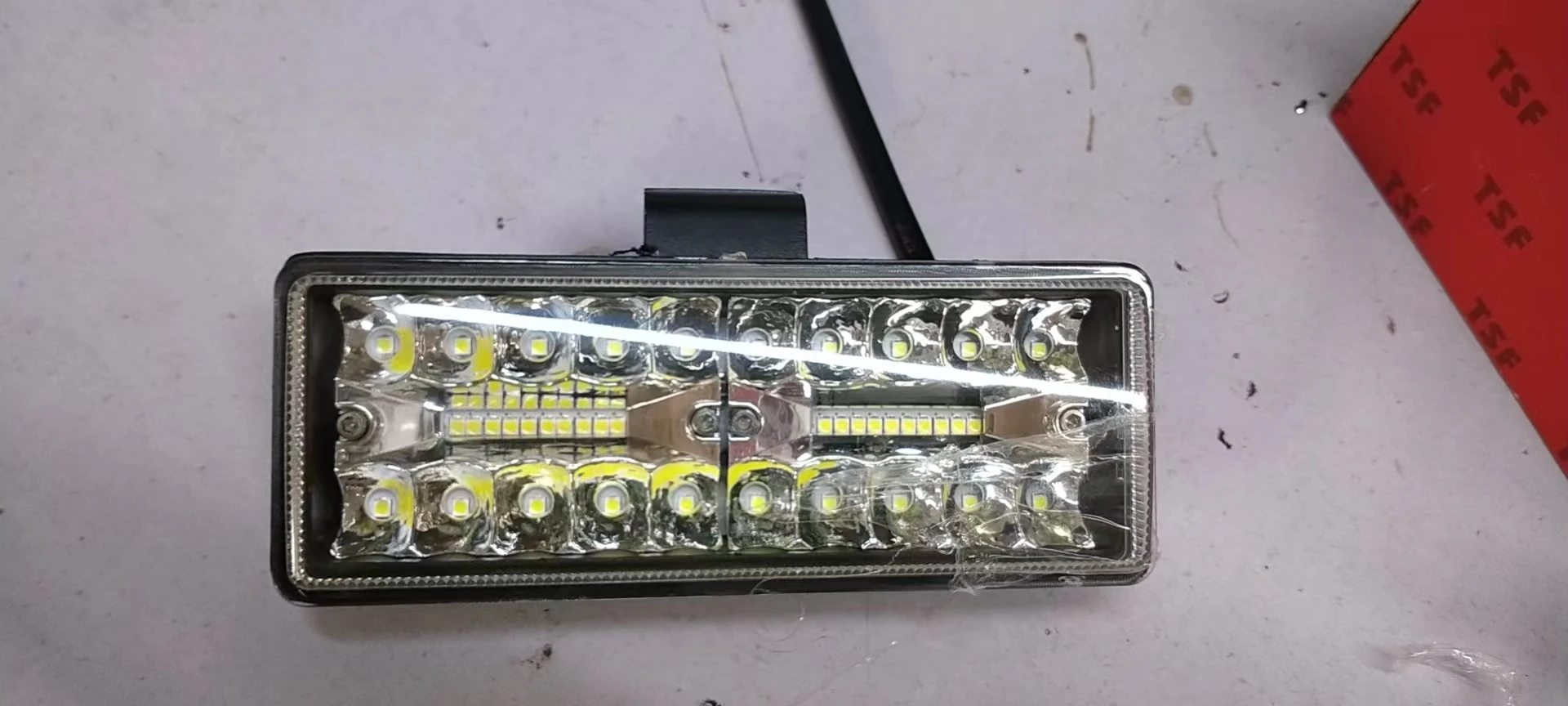 Led Work Light 24V High Power Super Bright 9 inch Led Spotlight 4x4 Off Road Truck Led Driving Light