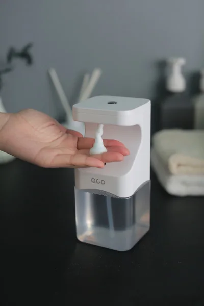 2022 Luxury Foam Soap Dispenser Automatic Touchless Wall Mounted Stainless Steel Sensor Metal White Black Circuit Board Custom