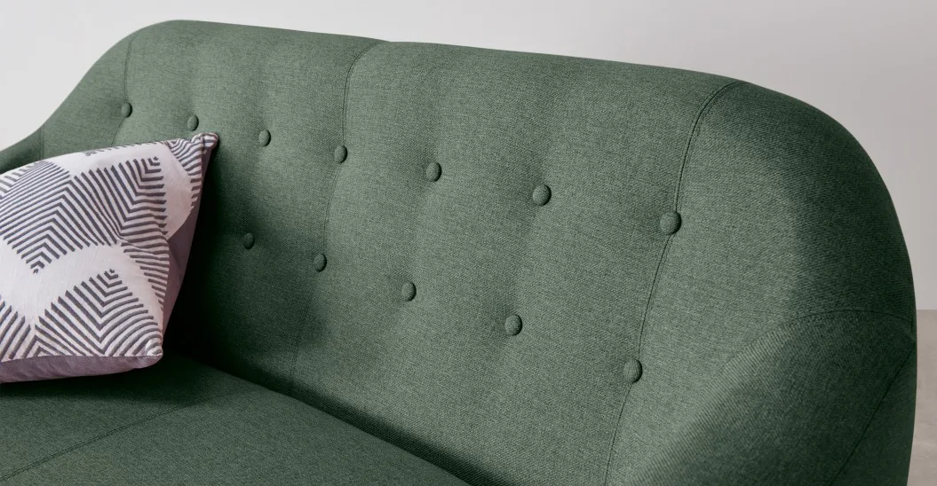 Famous designer products sofa classic 2 seater sofa with tufted button sturdy sofa