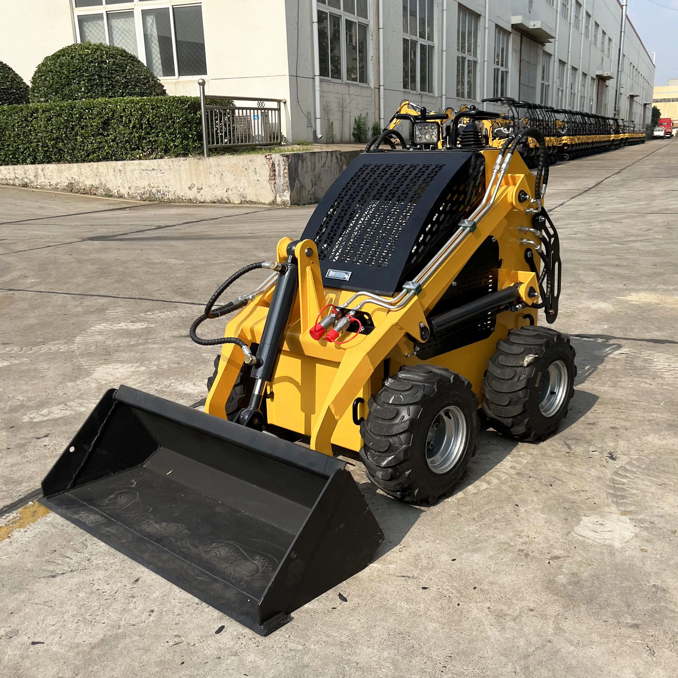 High Quality Earth-moving Mini Skid Steer Loader Mini Wheel Loader Front End Loader