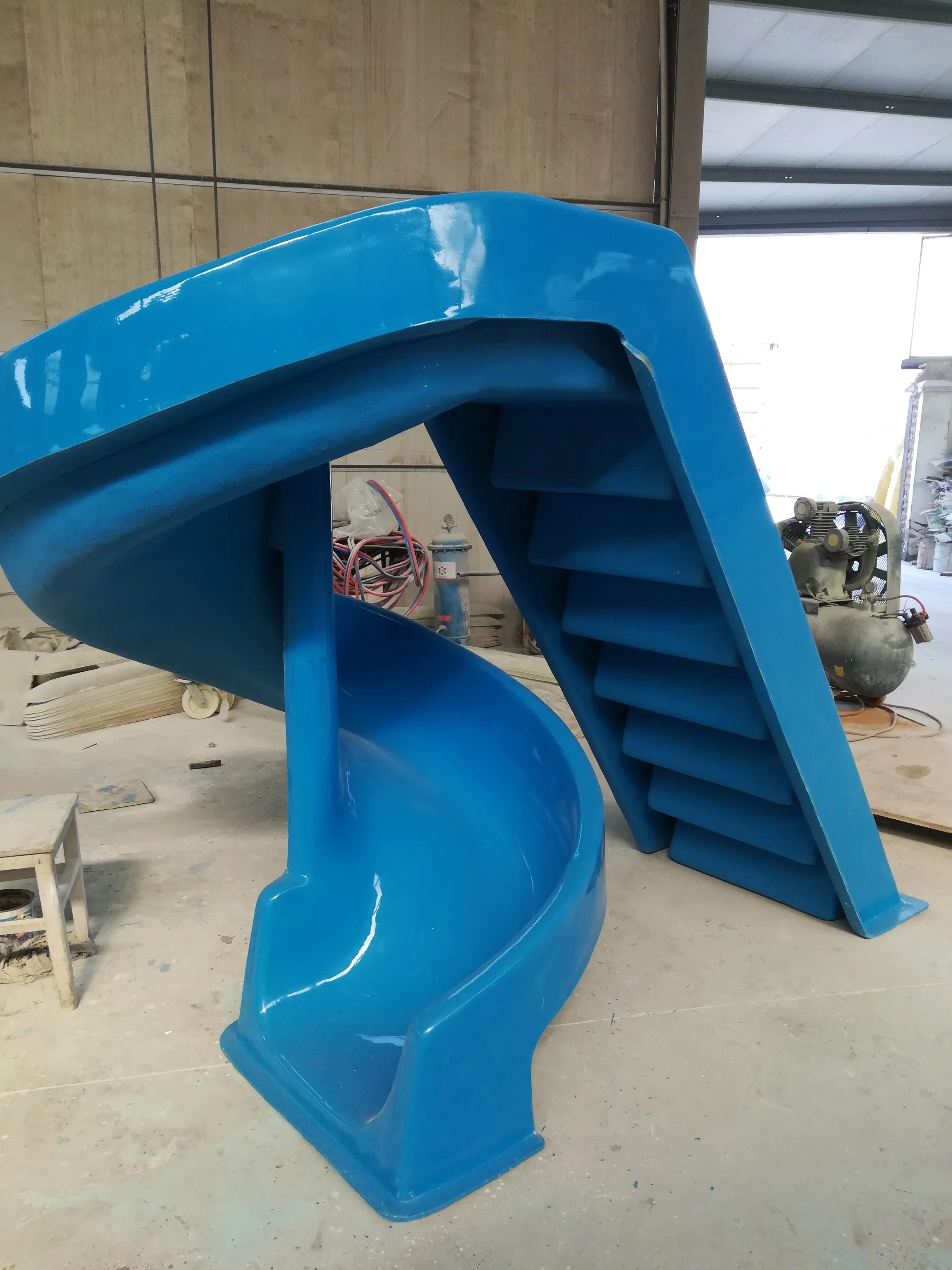 Outdoor kids pool small curved fiberglass water slide