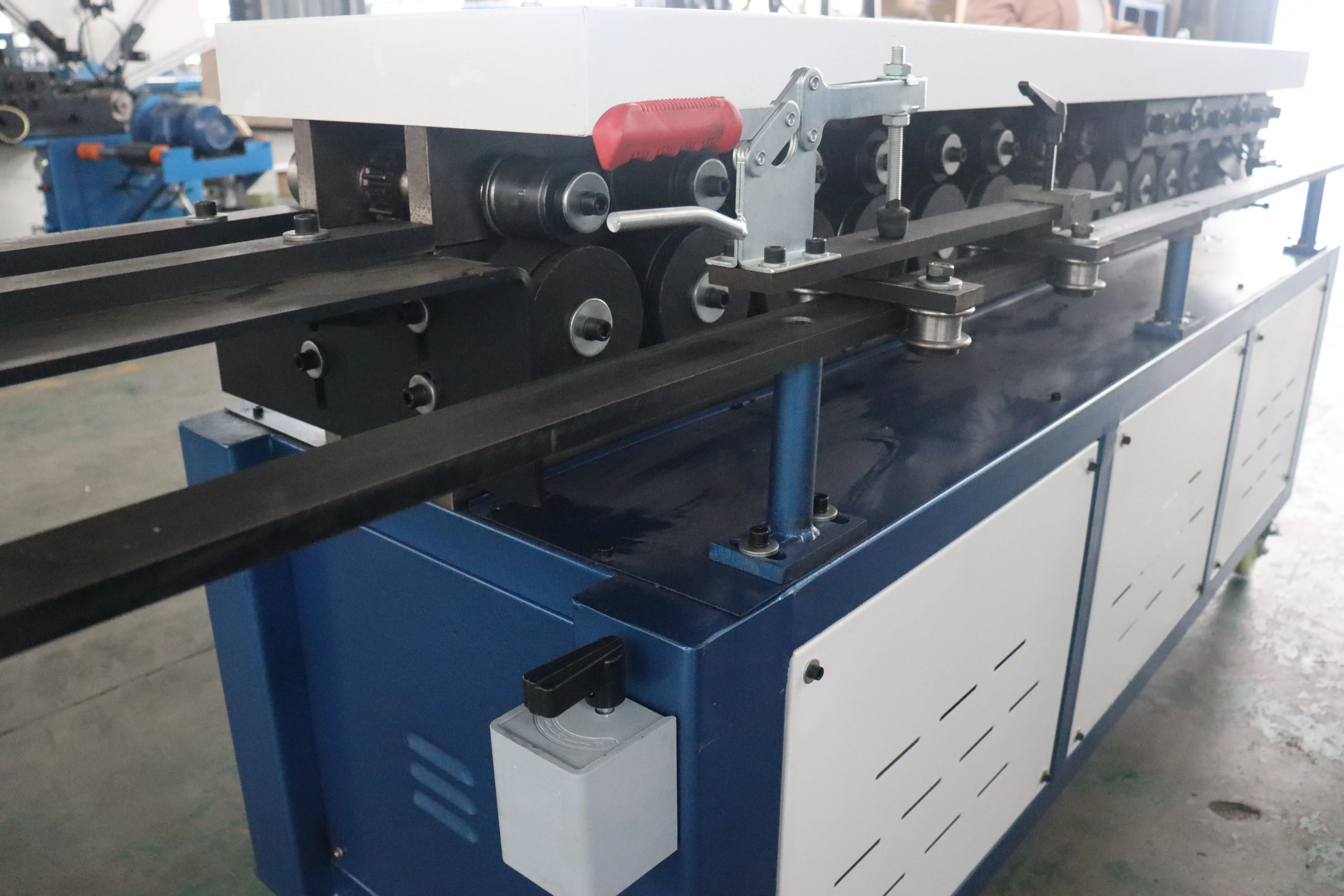 Duct production equipment manufacturer T-12 TDF steel flange forming machine From China