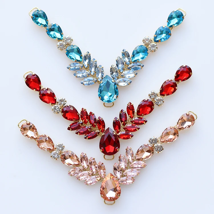 bling bling glass rhinestones v shape shoe buckle rhinestone plastic women custom logo name chain buckle for shoe for flip flops