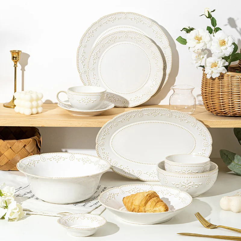 France High Footed Bowl With Flower Embossed Tableware 9 Inch White Porcelain Fruit Ice Cream Bowl Ceramic Serving Tableware