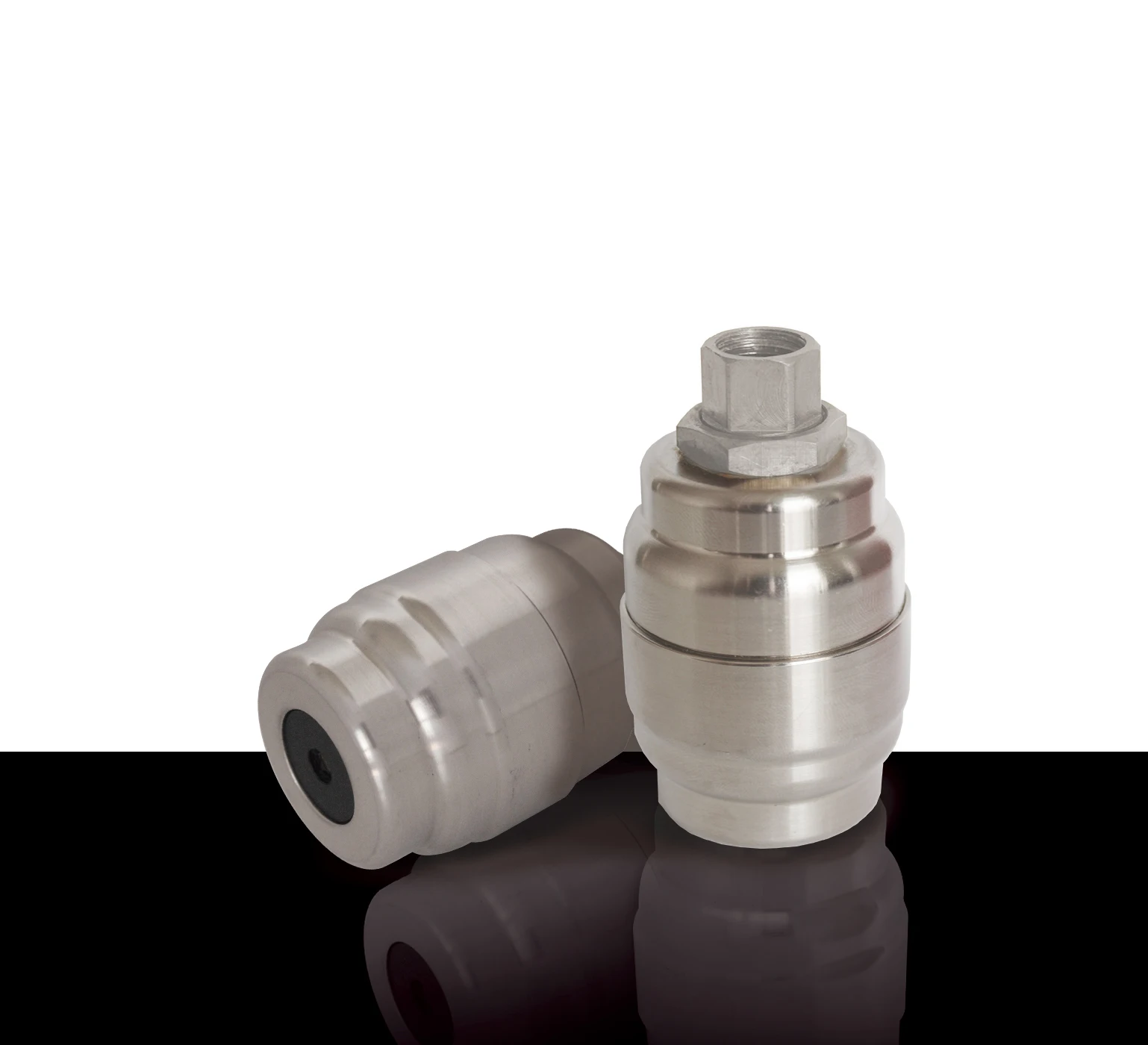 High-pressure Rotating Turbo Nozzle for high-impact vehicle wash applications