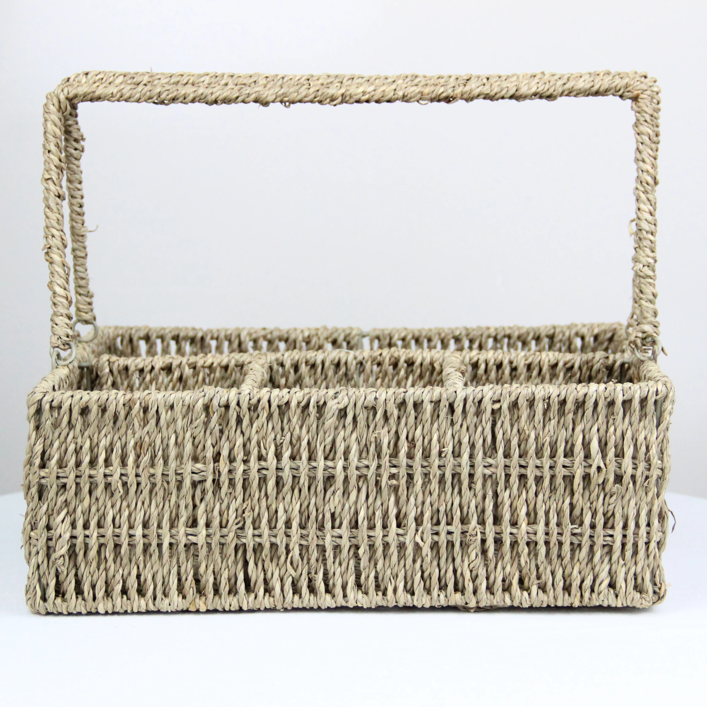 SF Multipurpose 4-section baskets Natural Hyacinth Cutlery Basket for Countertop with Handle Wicker Flatware Holder