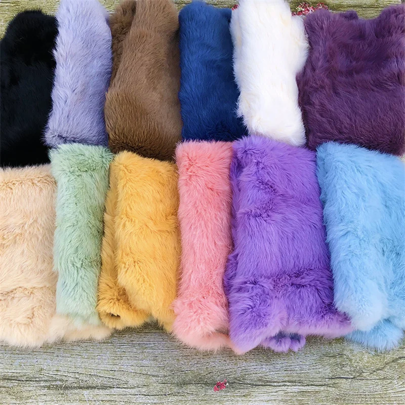 China Factory Wholesale Supply Cheap Price Dyed Rabbit Skins Real Rabbit Pelt For Sale
