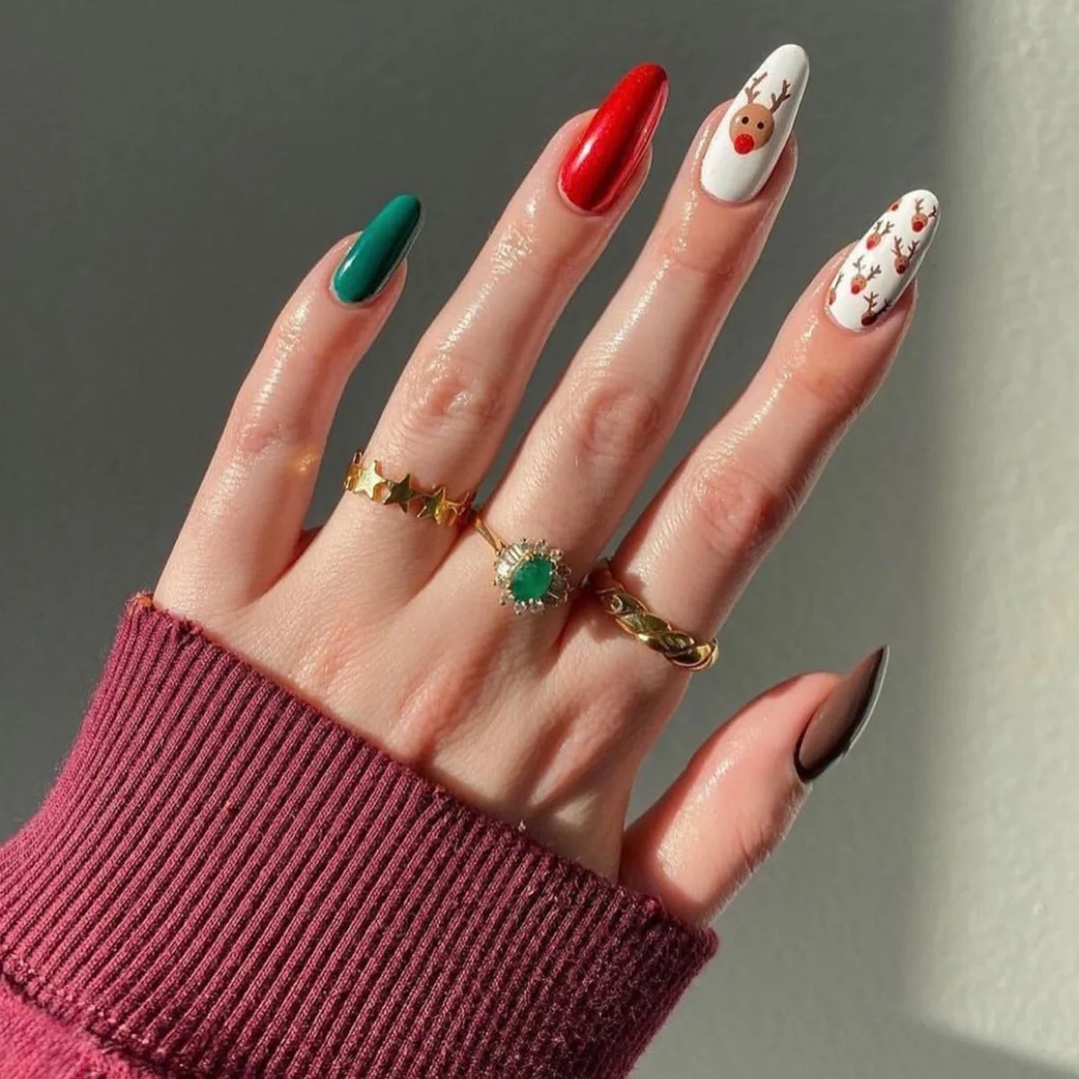 Jingyuan 2024 new Almond Nail Tip Artificial Christmas Nail Art DIY Popular Model for Finger Nail Patch