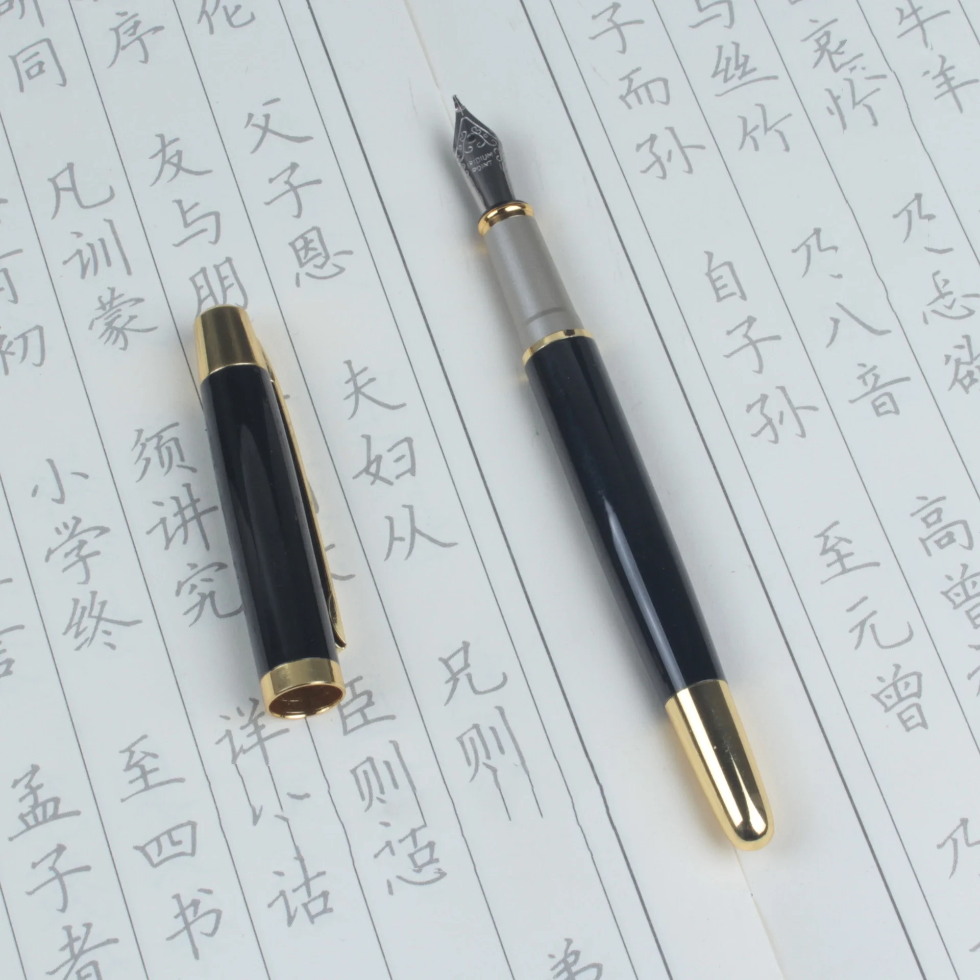 Wholesale Luxury Metal Ink Pens Custom Logo Decorative Fountain Pens Smooth Writing Set for Students