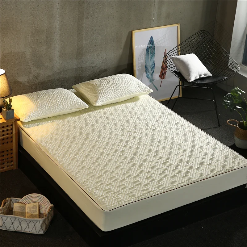  Wholesale high quality mattress cover comfortable breathable constant temperature and warm quilted bed