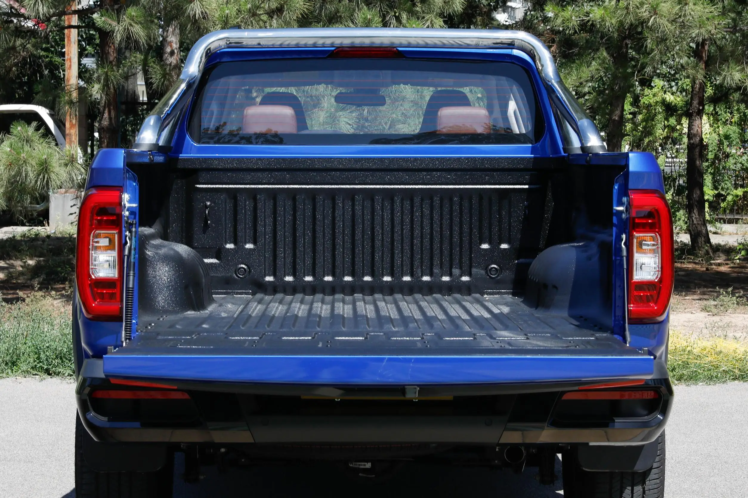 0km Used Cars 4wd 4x4 Offroad diesel Engines Luxury Chinese Pickup Trucks New for Saic Motor Maxus Xingji H