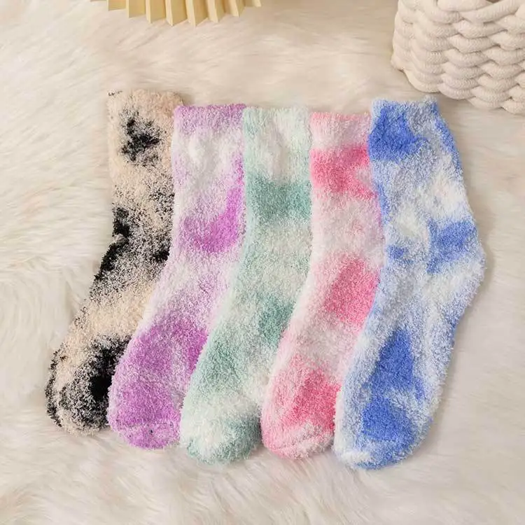 Chic Colorful Women Gradient Tie Dye Printed Coral Fleece Autumn Winter Thick Warm Winter Sofa Bedroom Sleeping Floor Socks