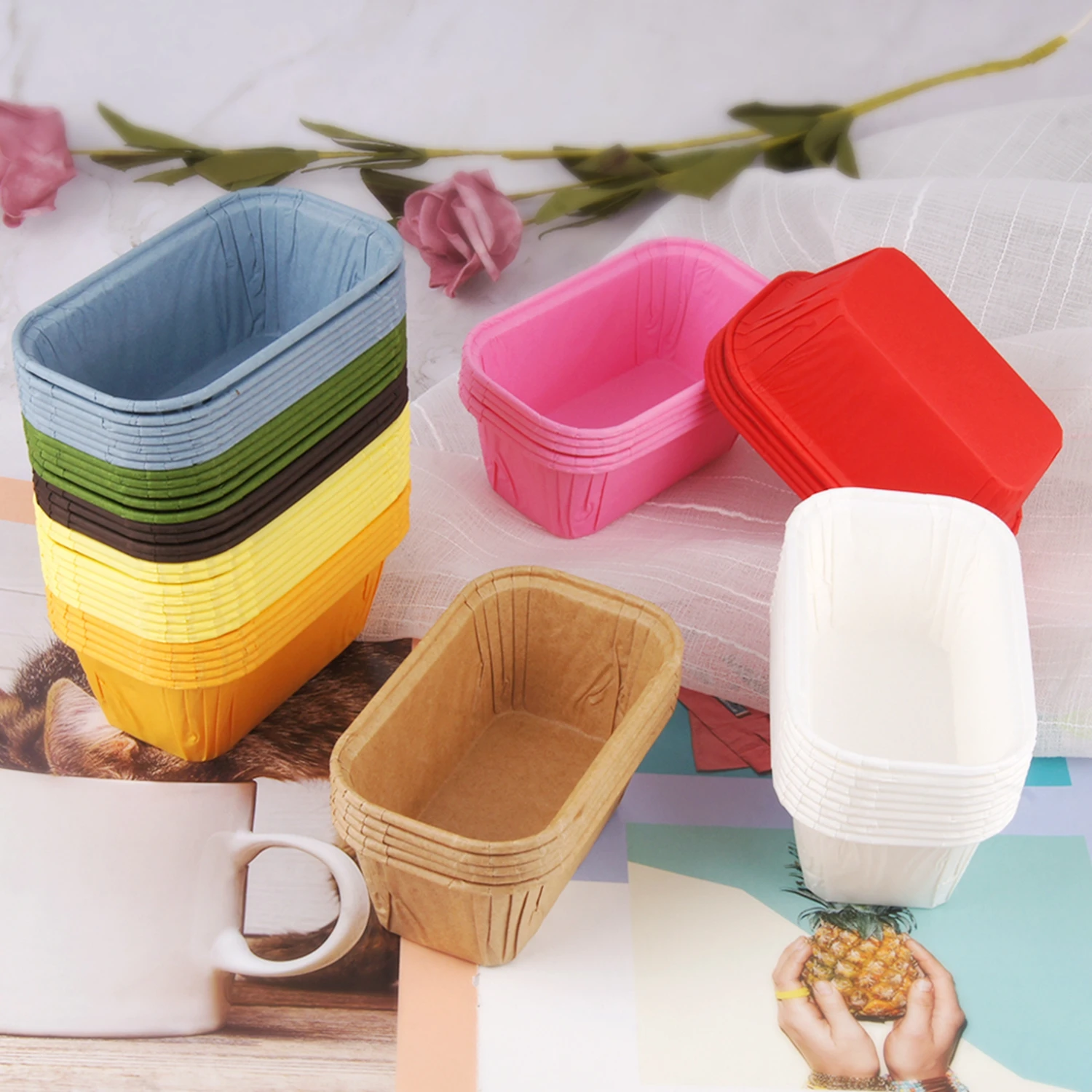 Factory Wholesale Disposable Muffin Cake Paper Baking Cups High Quality Greaseproof Paper Cupcake Liners Paper Baking Pans Mould