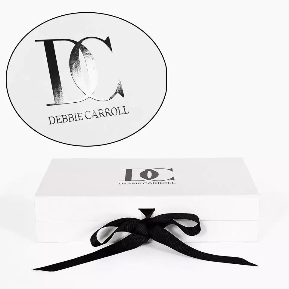 Custom luxury Apparel Packaging Boxes Paperboard Clothes/Shoes White Matte Magnetic Gift Box with Ribbon
