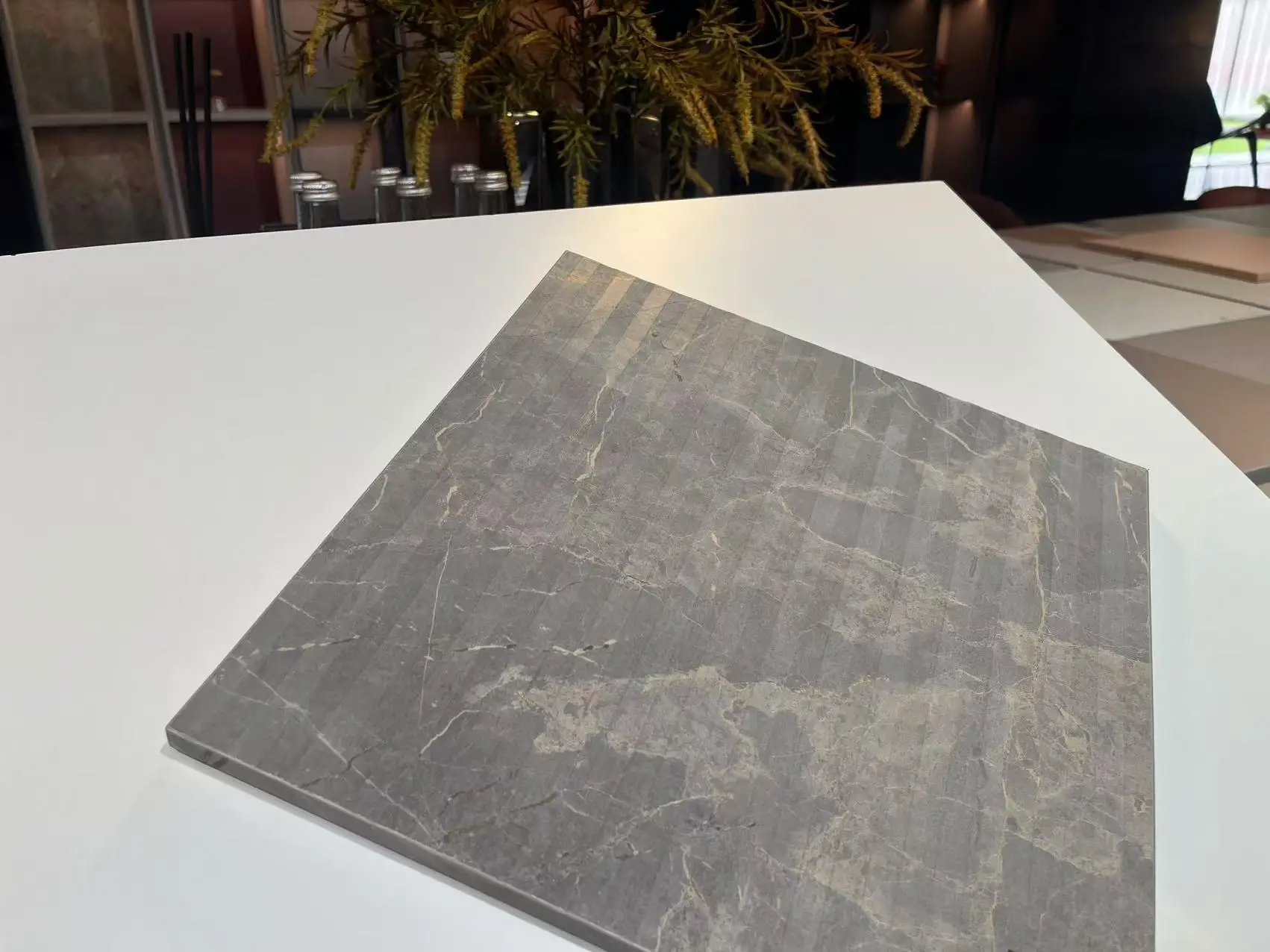 Hot Selling Melamine Faced Melamine Board E0  Melamine Faced Mdf For Making Furniture 47 1/5'  x  110  1/5' in