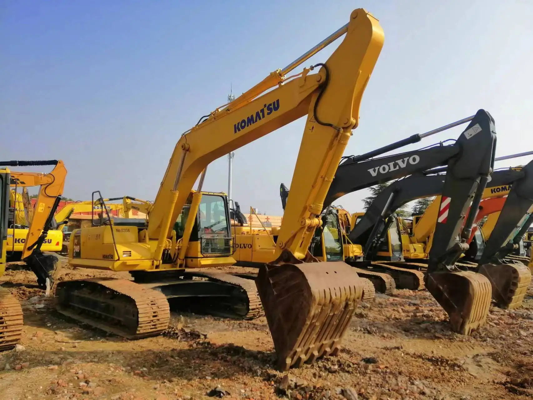 Komatsu PC240-8 Free spare parts Cheap price Japan used komatsu excavator original PC200-8 220-8 240-8 used excavator For Sale