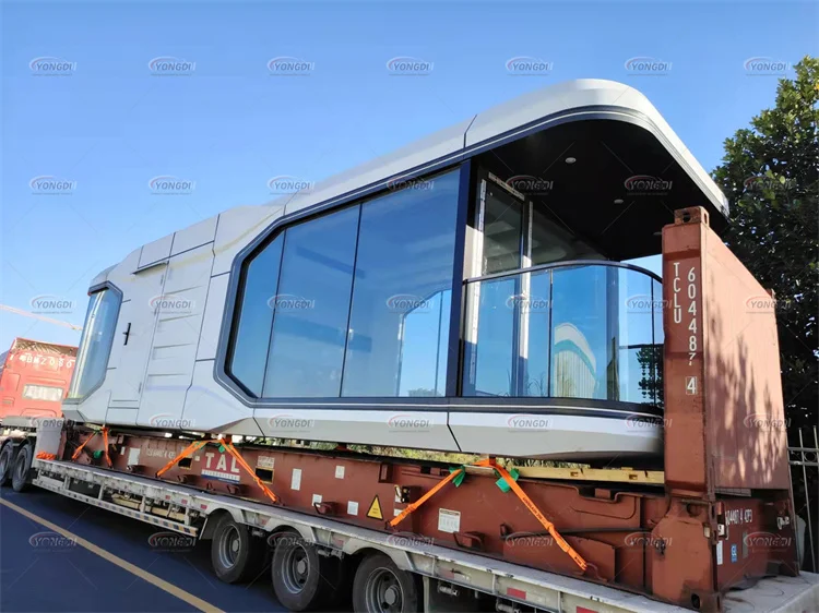 Wholesale price 40ft luxurious prefab eco villa hotel E7 solar power system space capsule mobile home house