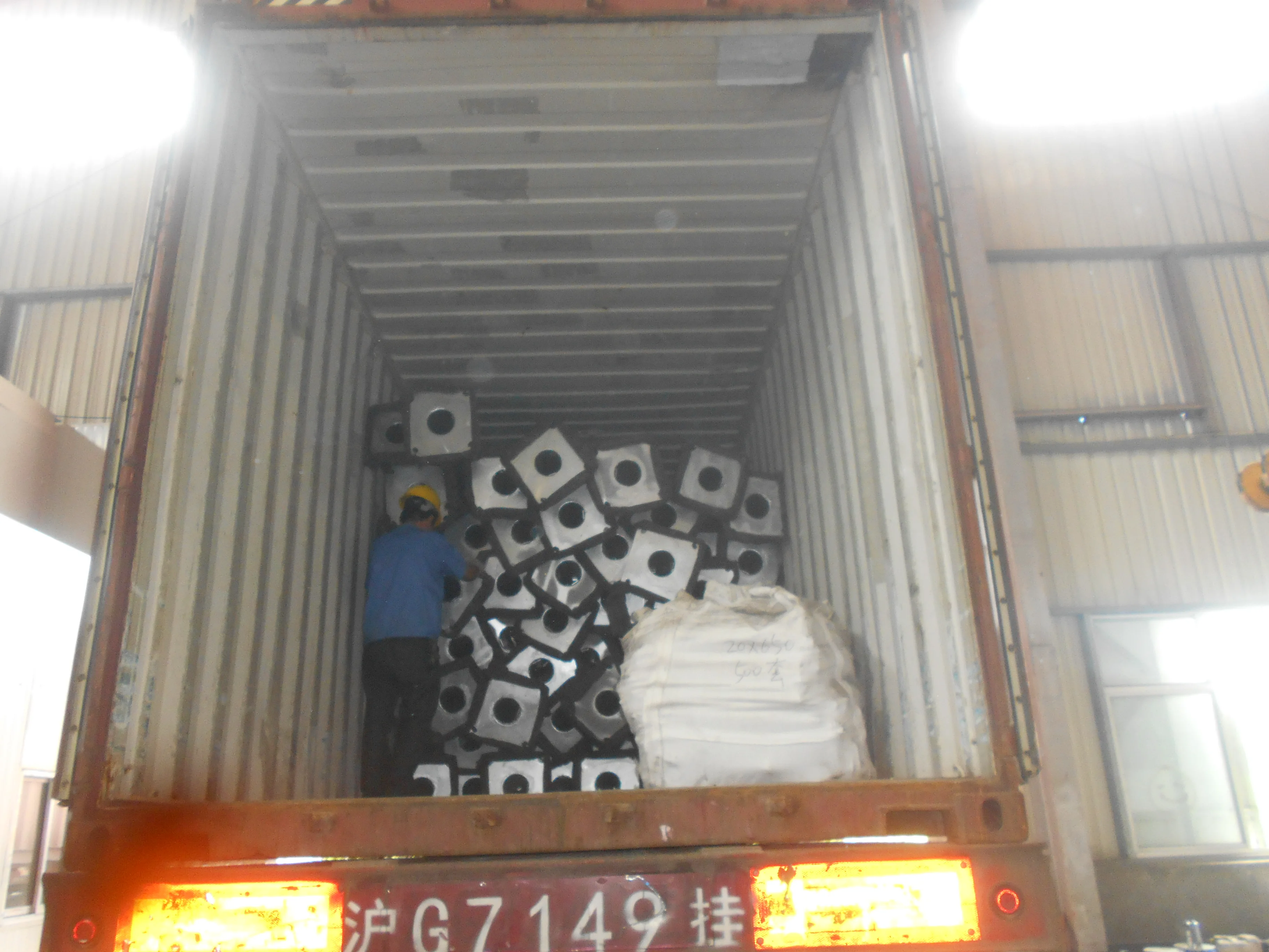 IP 65 double arm 5m 6m 7m  road street light power pole