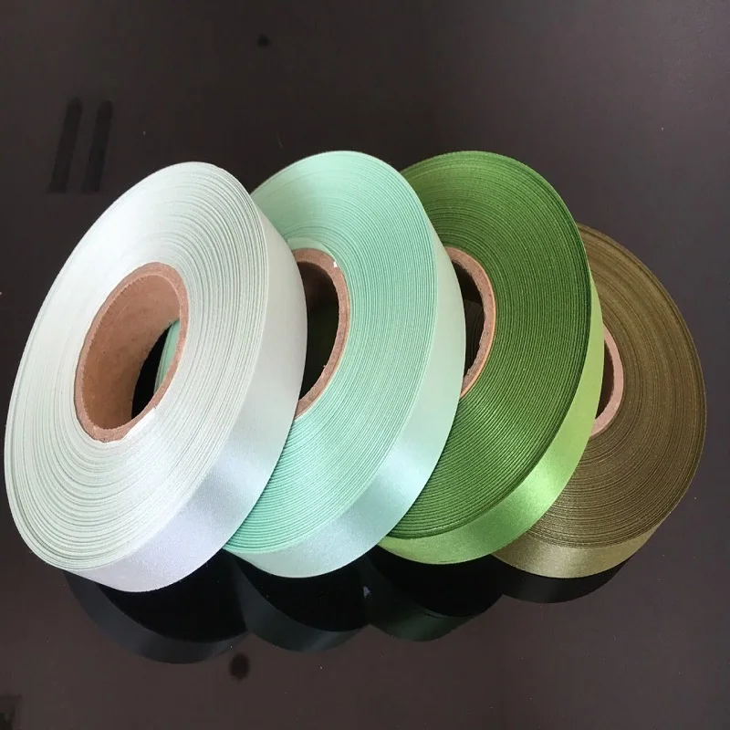 Оптовая продажа заказной логотип ширина 1 см лента атласная для украшения подарка на Рождество