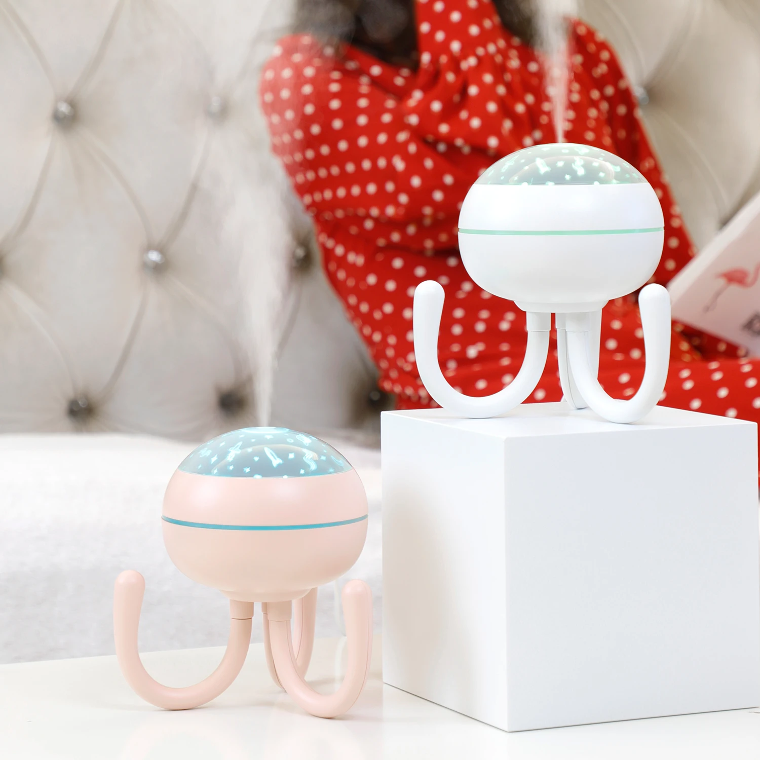 Portable travel round colorful 200ml night light mini usb ultrasonic planet Wet Aroma Essential Oil Diffuser air humidifier
