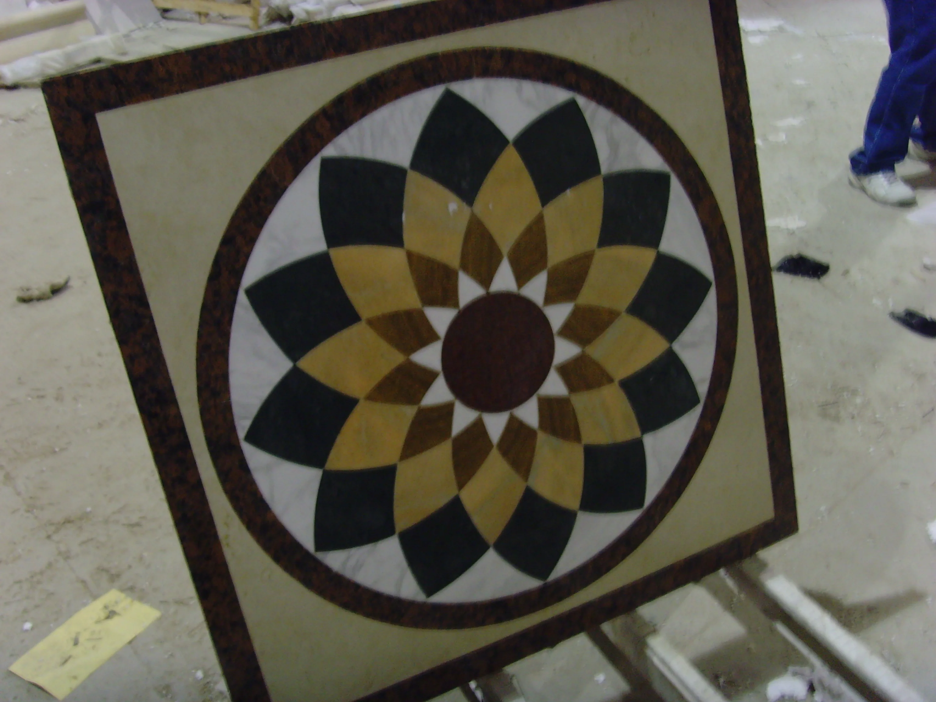 Modern Flower Pattern Mosaic Tile Multi Color Natural Stone Medallions Hotel Lobby