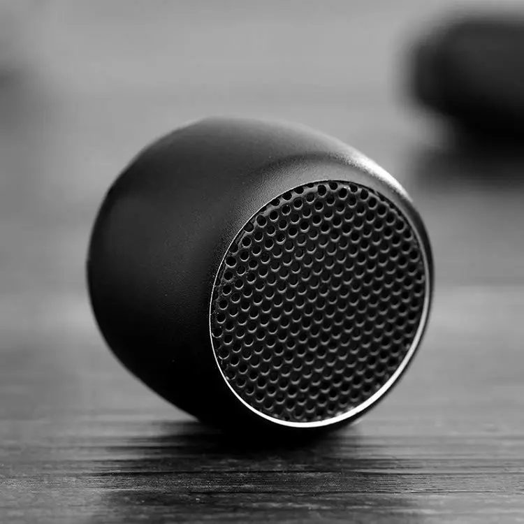 New inventions  bluetooth speaker shoes charms speaker accessory mini bluetooth speaker shoes charm wholesale charms for shoes