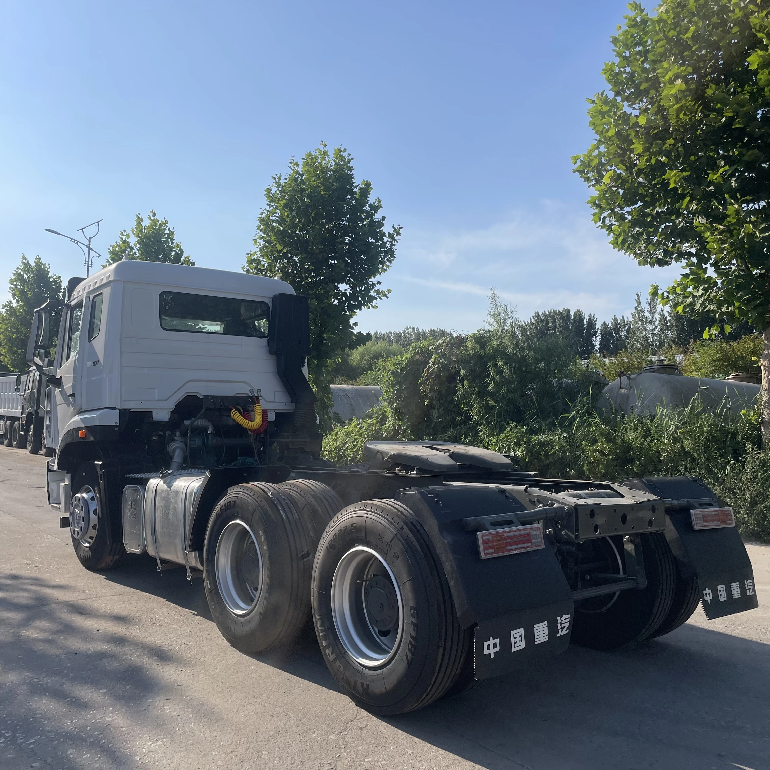 Factory Price Used Sinotruk Haohan 6x4 Tractor Truck Trailer Head 371HP 10 tyres in Good Conditions