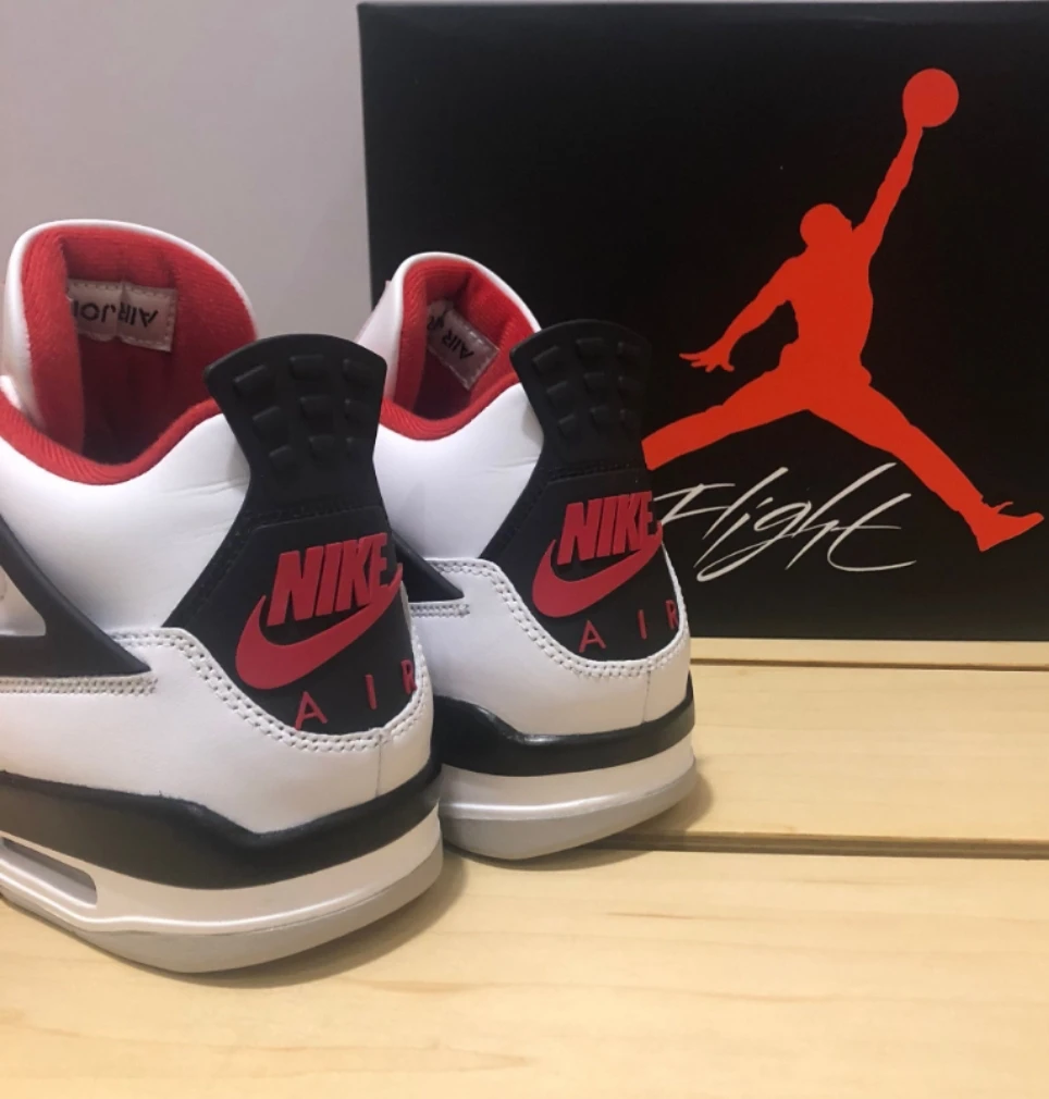 
Hot Sale High Quality Jordan Shoes Aj4 Suede White Red Jordan Sneakers For Men Nike Air Jordan 4 Retro Basketball Nike Shoes 