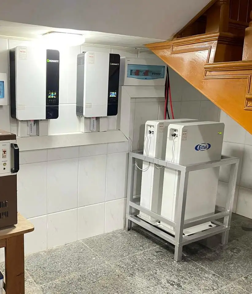 Eitai Deep Cycle Battery 51.2V 200Ah Mounting Lithium Ion Battery For Home Storage Systems