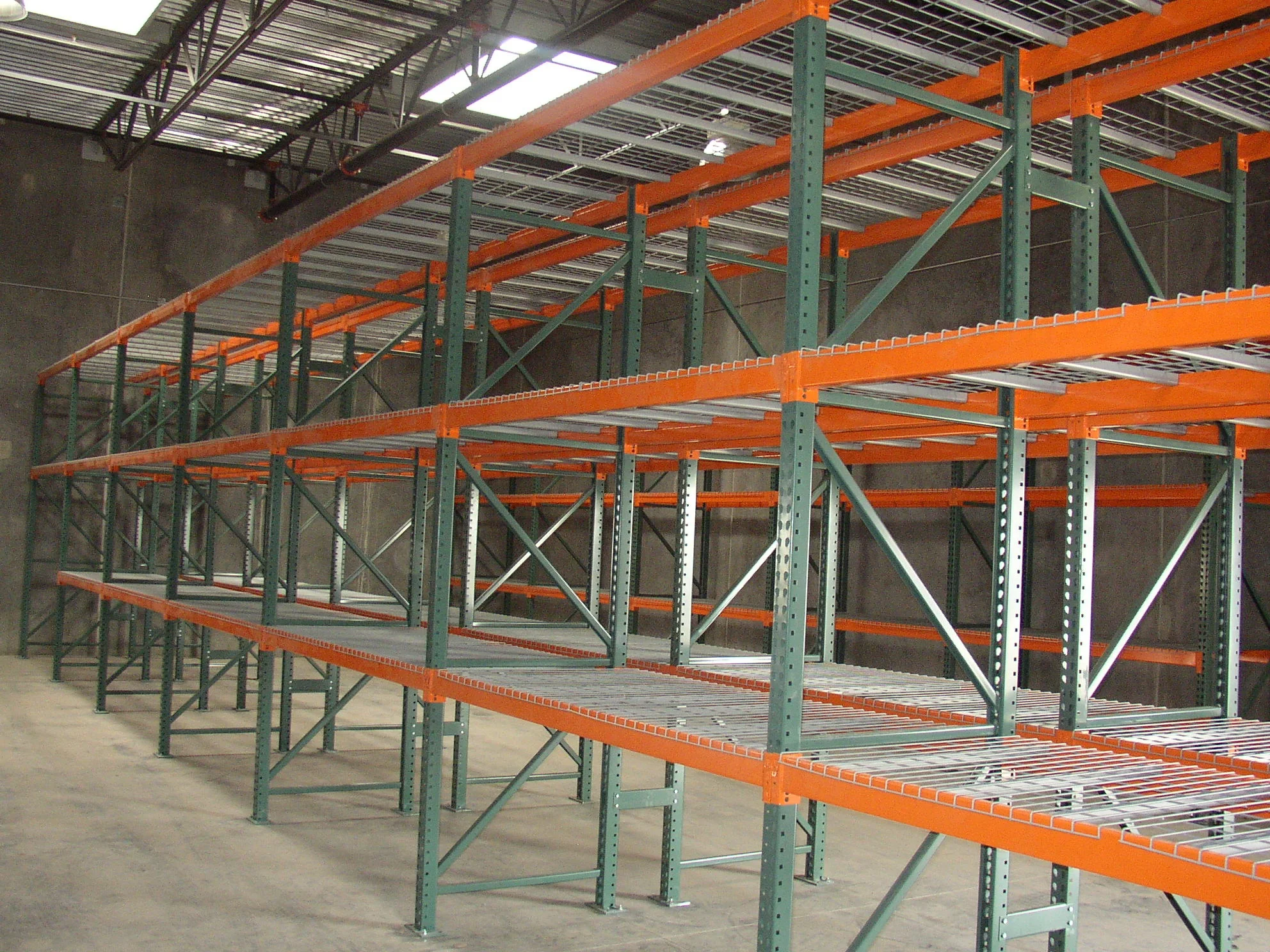 Adjustable Warehouse Storage Teardrop Pallet Racks