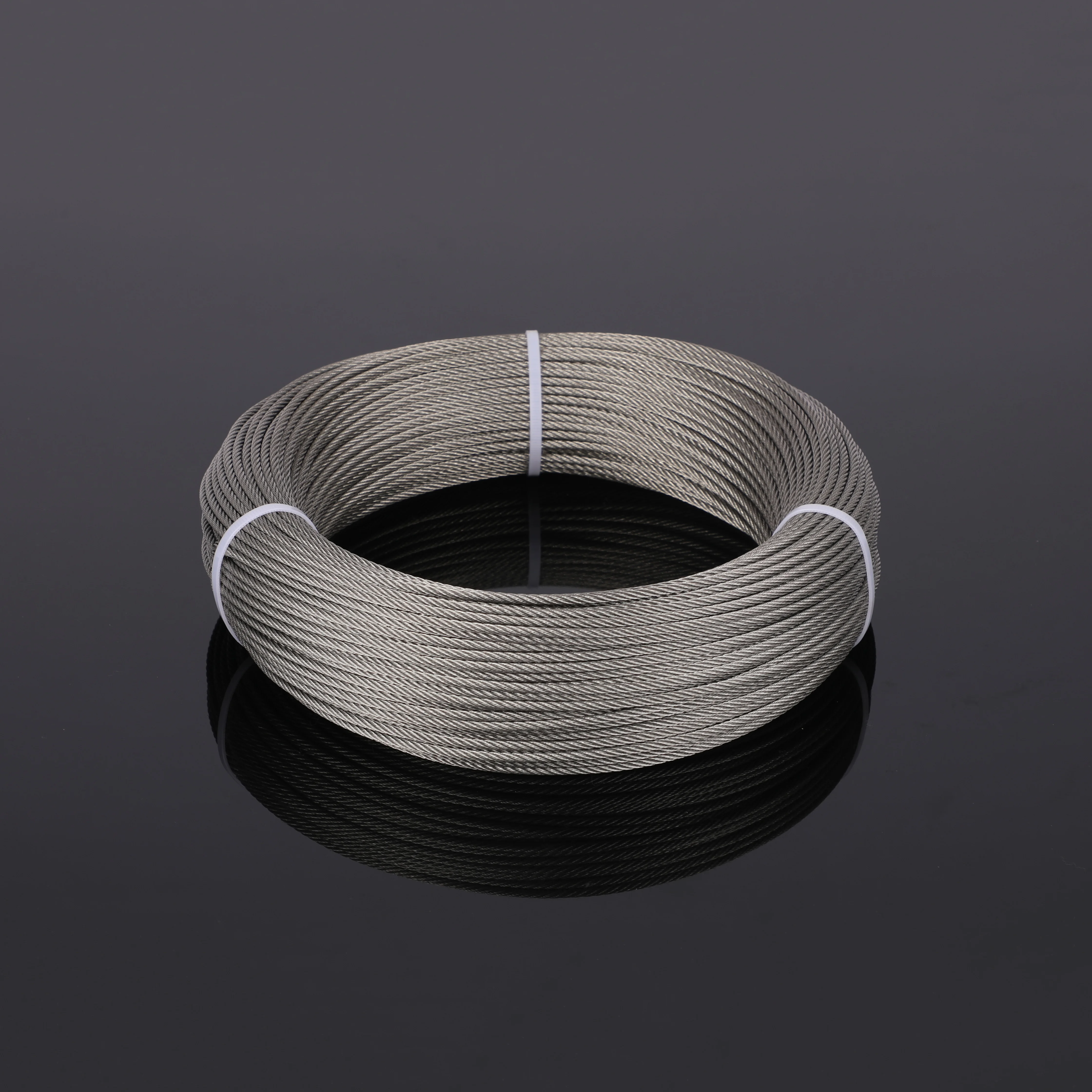 High Tensile Strength 3mm-5mm Nylon Coated Stainless Steel Wire Rope