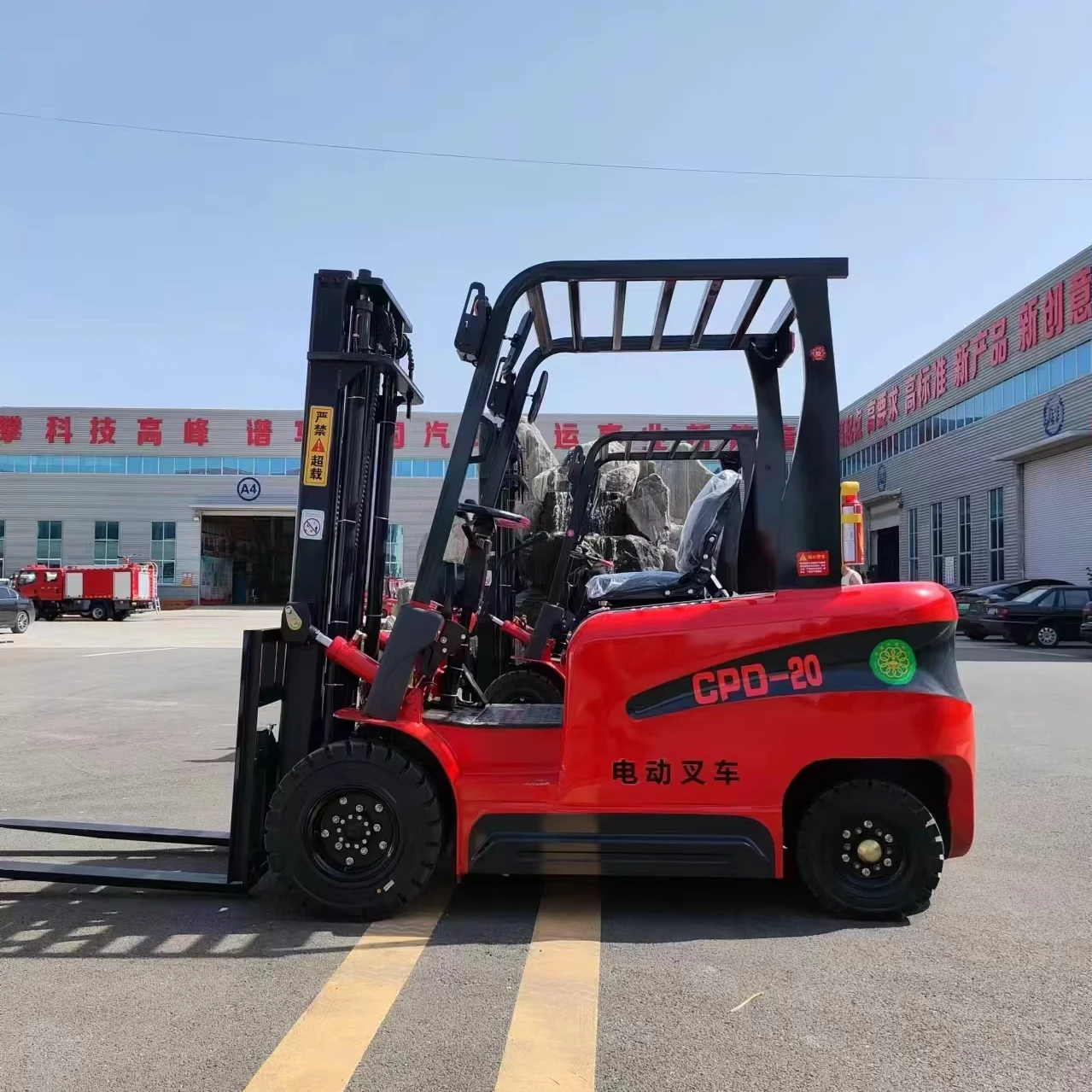 2 tons electric forklift lifting height 4.5 meters