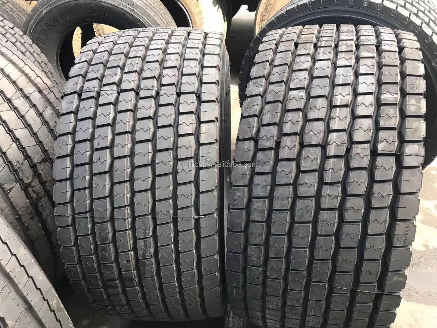 Hay trailer tire Full wire vacuum tyre 455/40R22.5 445/50R22.5 435/50R22.5 Trailer transport with widened tires
