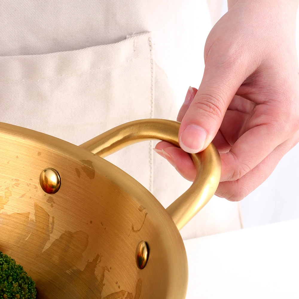 Household Matte Finish Stainless Steel Heavy Duty Wok with Lid and Cooking Shovel