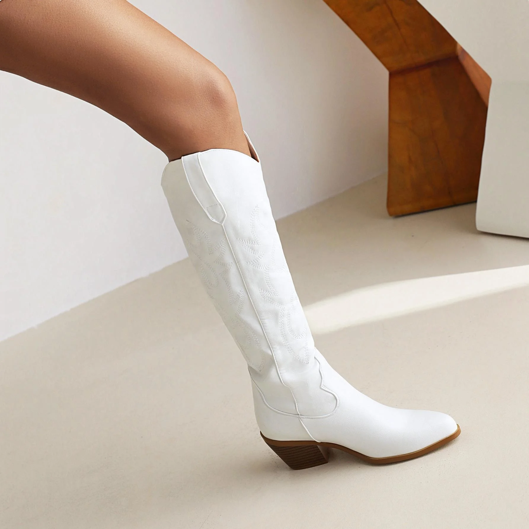 Hot Selling Stagecoach Tall Embroidery Western Pink Boot Cowboy Boots