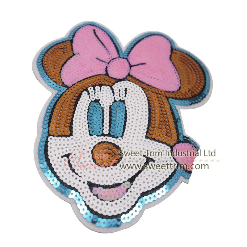 Factory directly sequin embroidery patch with custom design