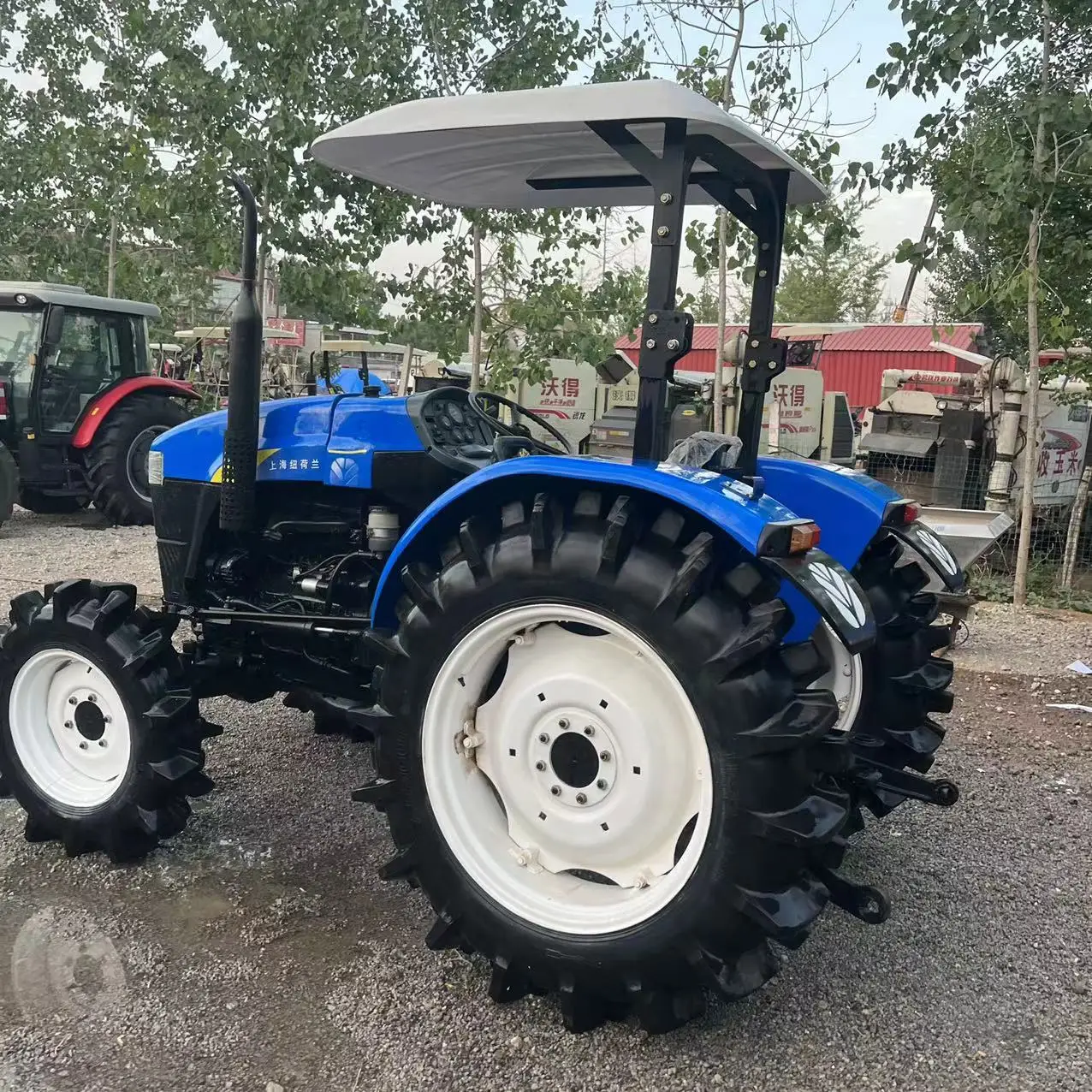 Профессиональный SNH554 запчасти tlb трактор 4x4