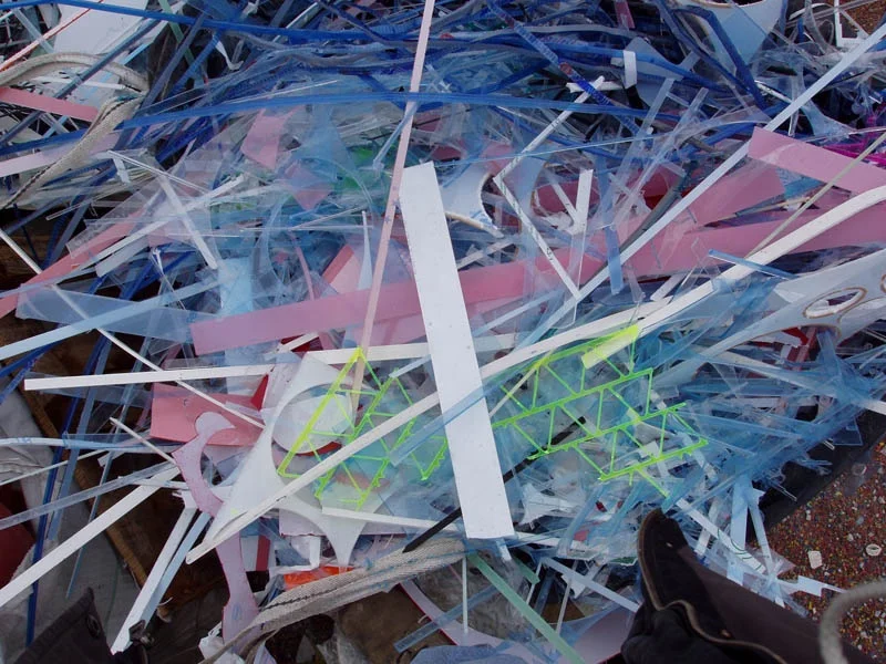 PMMA - ACRYLIC STRIPS (SHEET, LABELS CUT-OFF), EXTRUSION GRADE, MIX COLOR, BULK, SCRAP / WASTE.