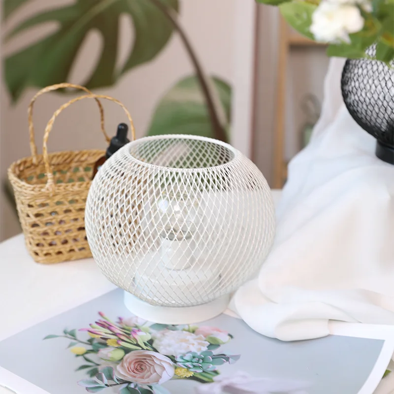 Modern Design LED Night Light Table Lamp Top Ranking Switch Power Wholesale New Decorative Metal for Christmas