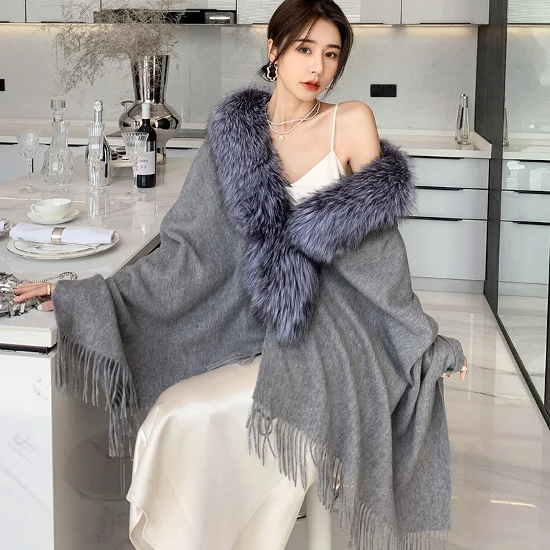 Wholesale New Arrival Ladies Winter Luxury Scarf Women Tassel Fox Fur Shawls