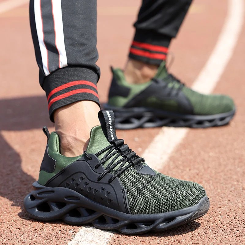 Hot Selling Industrial Breathable Men Working Sneakers Steel Toe Lightweight Safety Shoes for Men