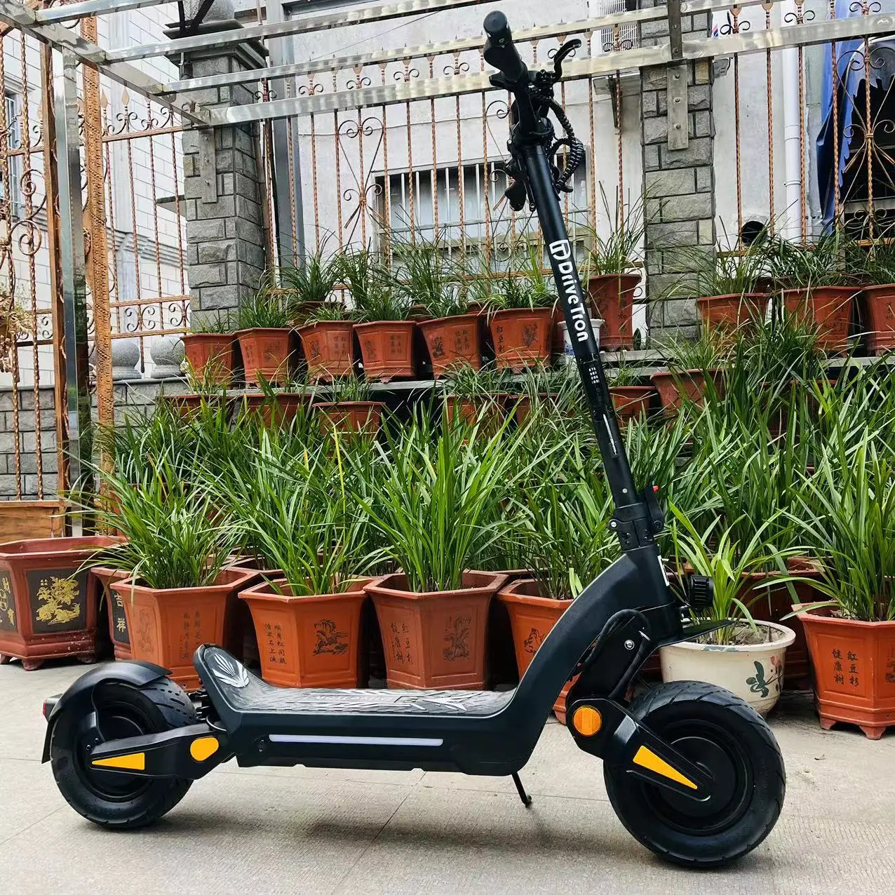 DriveTron Dual Motor 5600w 45mph 700kmh off-road All Terrain Long Range 60v 23ah 5000watt  5000w Electric Scooter