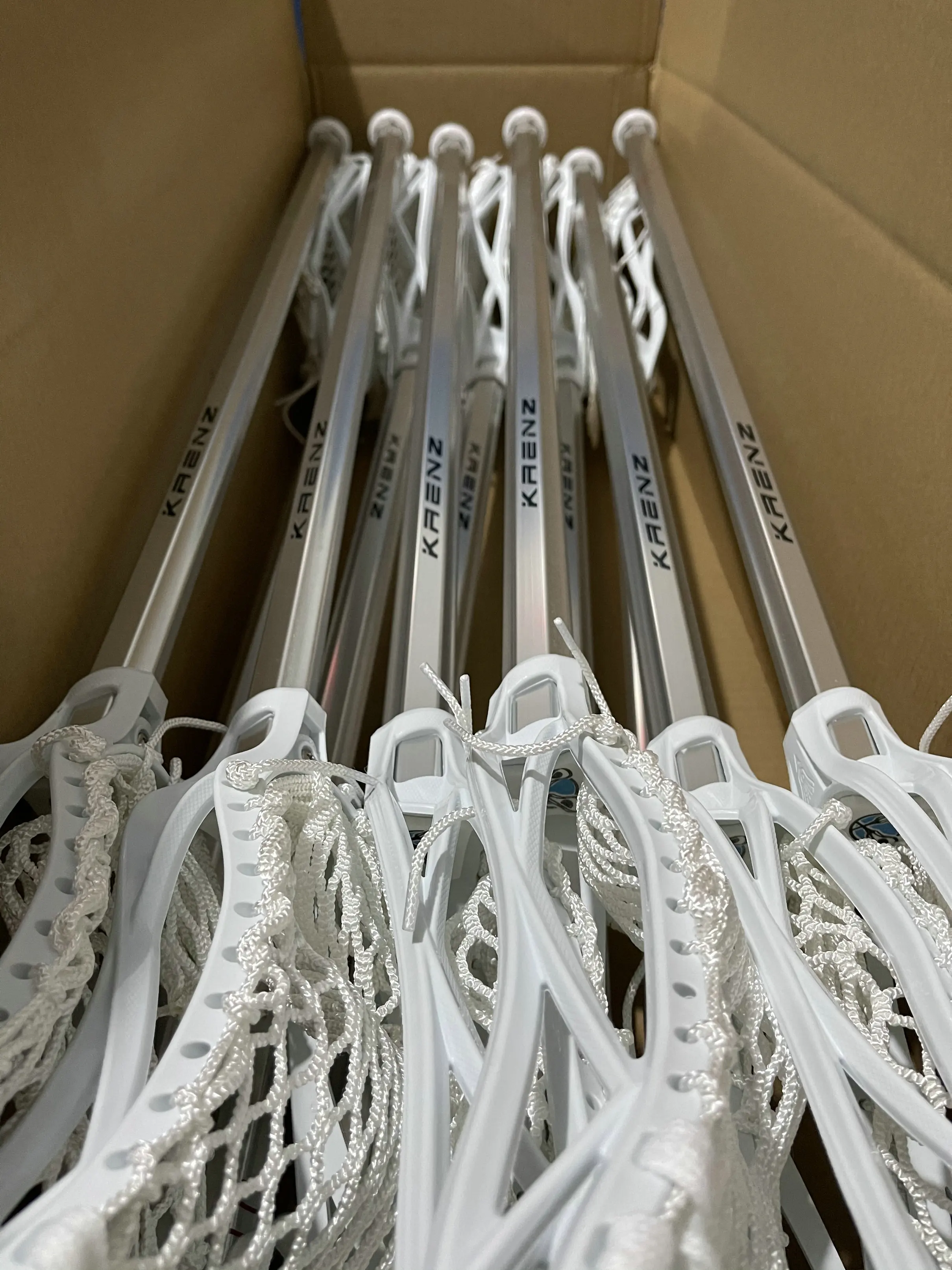 Factory customize profeesional lacrosse stick  custom lax stick(  aluminum shaft  PA66 lax head with mesh shoelaces strings )
