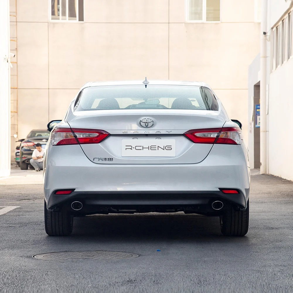 Fast Shipping Camr-y used toyo-ta cars in china selling vehicle online gasoline control car