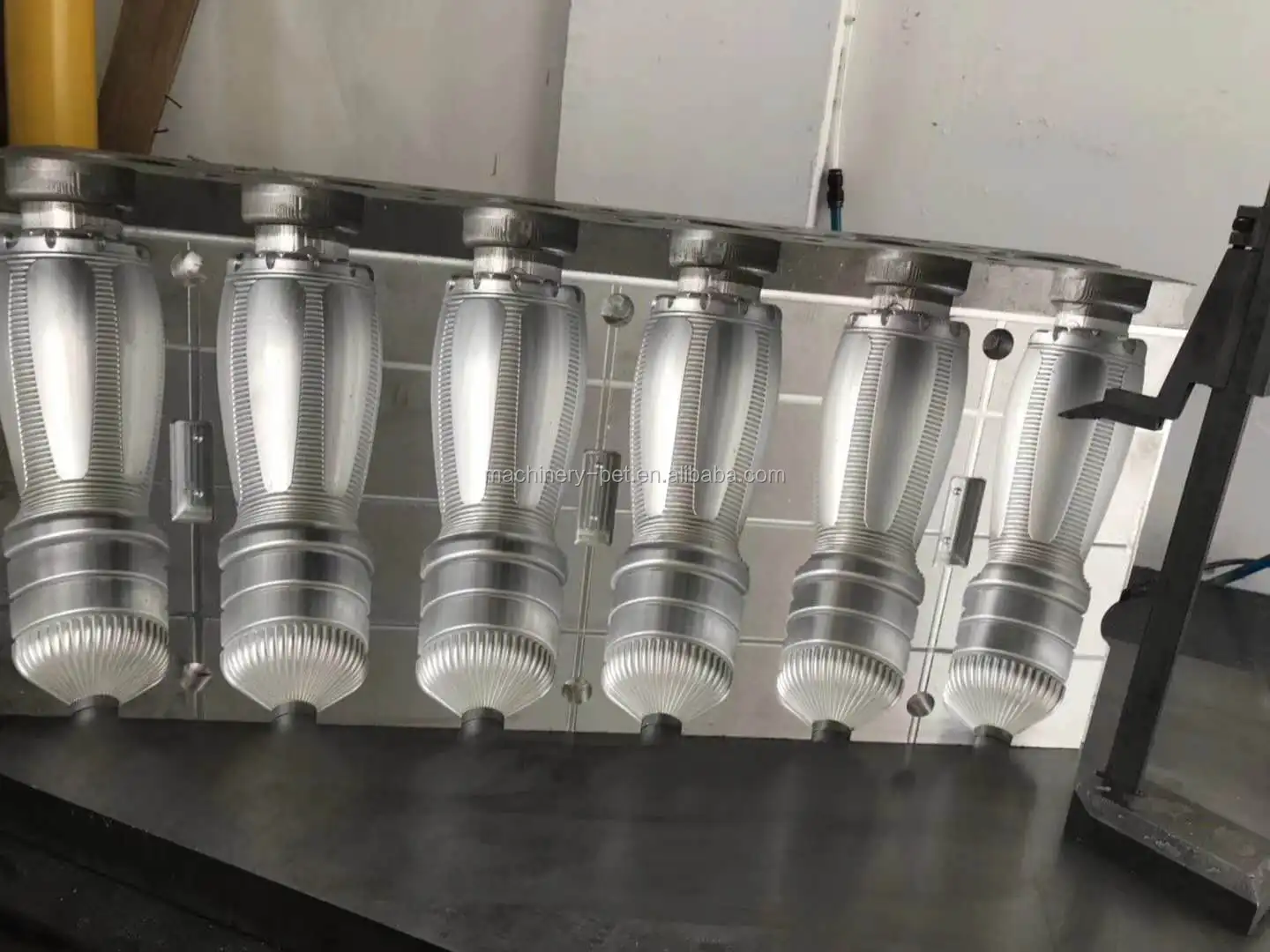 High Speed Linear Suda Water Bottle Blowing Machine Preform Bottle Machine