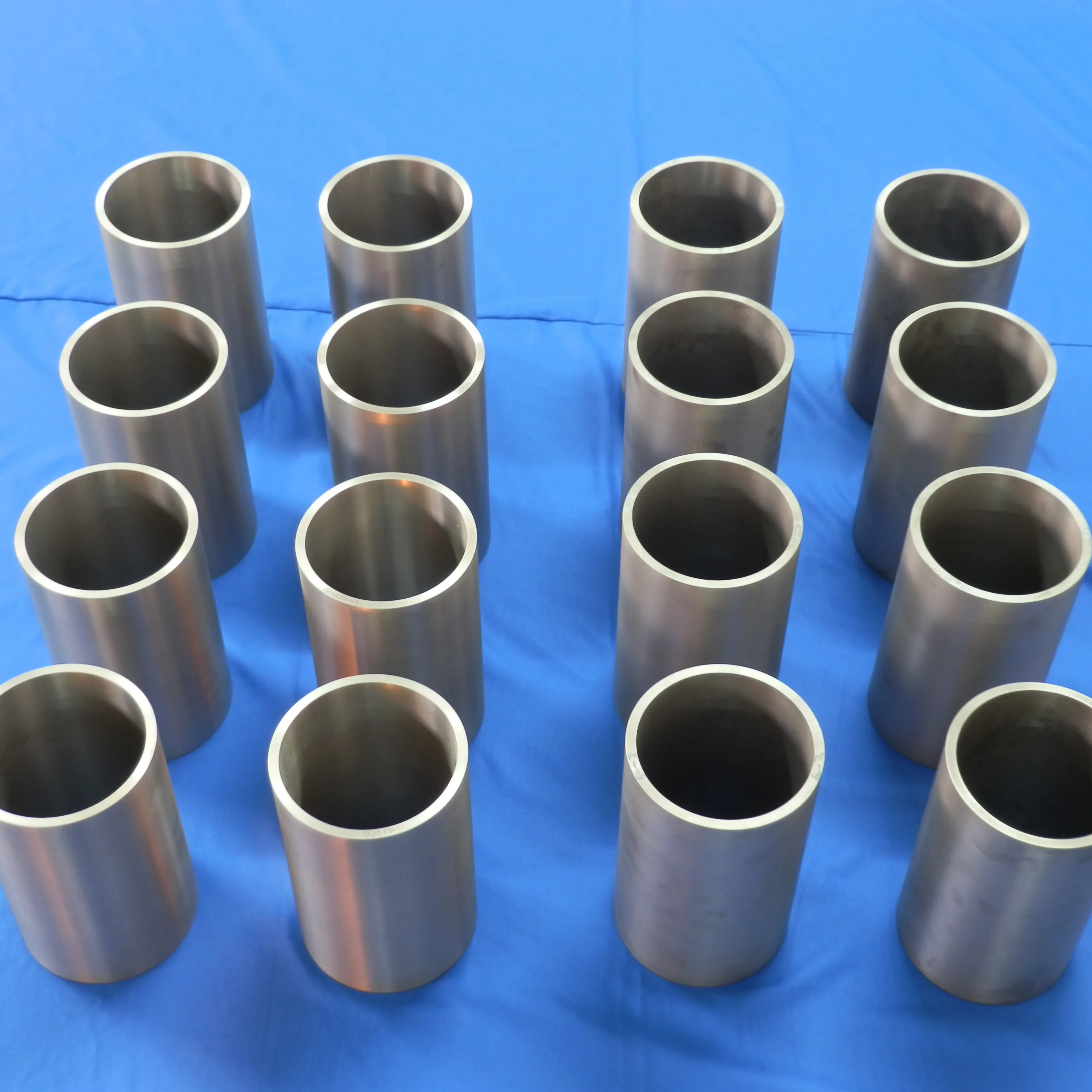 Высокая Чистота Роторная Ниобиемая Мишень 99,95% Ниобиемый Материал в Форме Трубки для PVD Покрытия Поверхности