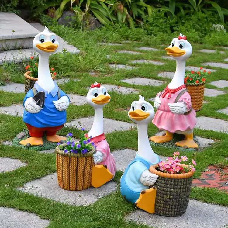 F035 Outdoor fiberglass duck sculpture simulation cartoon duck statue animal ornaments for garden courtyard kindergarten